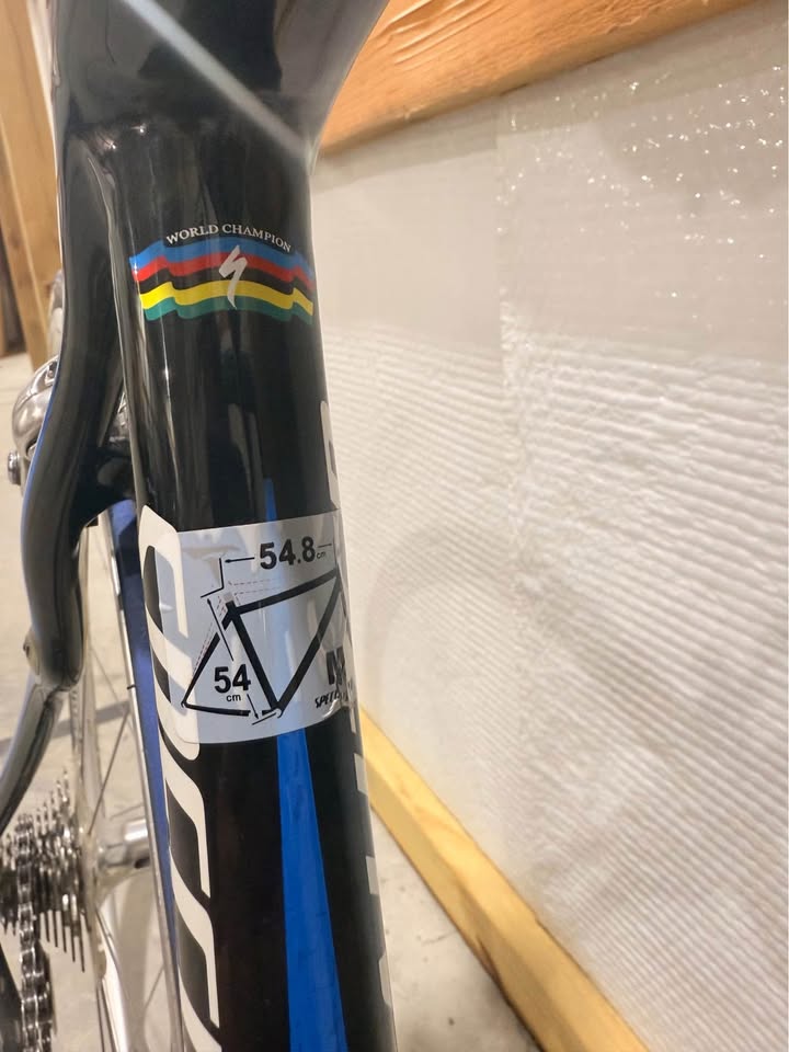 ***Almost BRAND NEW Specialized Roubaix Expert Road Bike***
